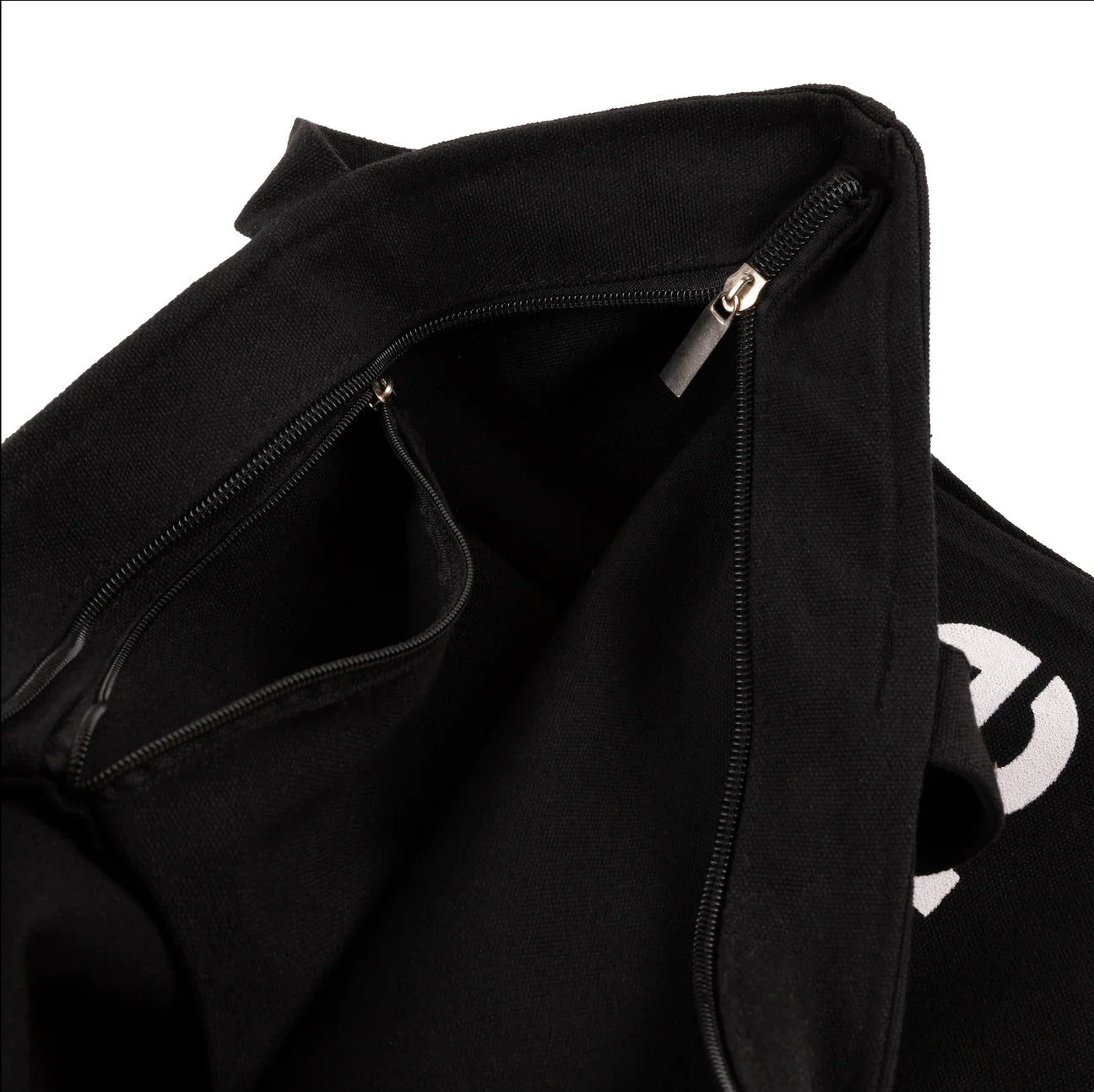 LILYPAD MAGAZINE ILY MAGAZINE 20L CANVAS ZIPPER TOTE - BLACK