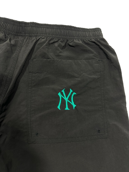 CURSIVE LOGO SHORTS - BLACK